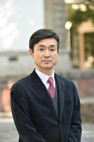 村岡 倫